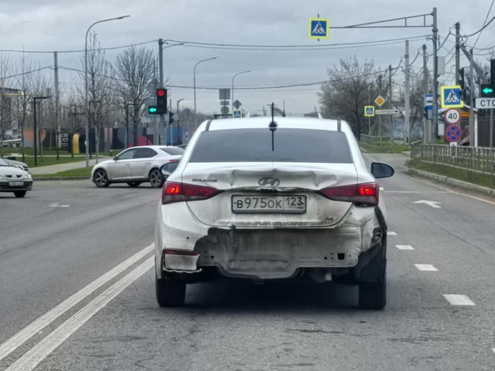 В975ОК123 — Hyundai