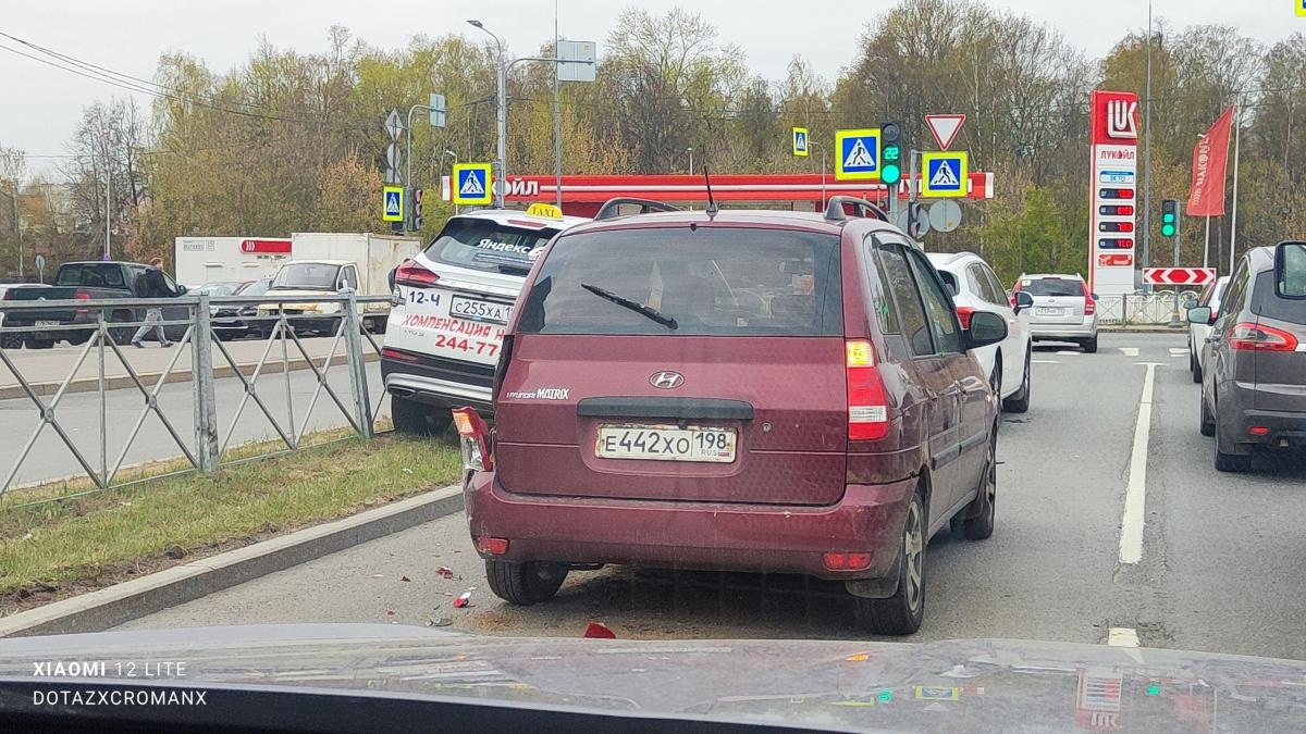 Е442ХО198 — Hyundai