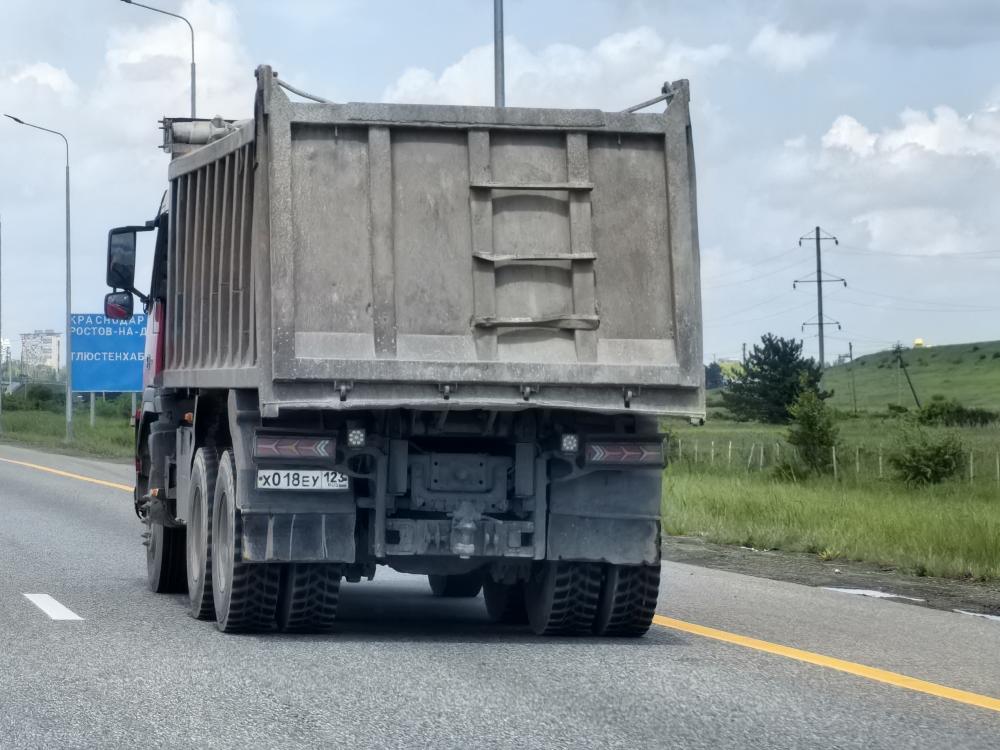 Volvo - Х018ЕУ123