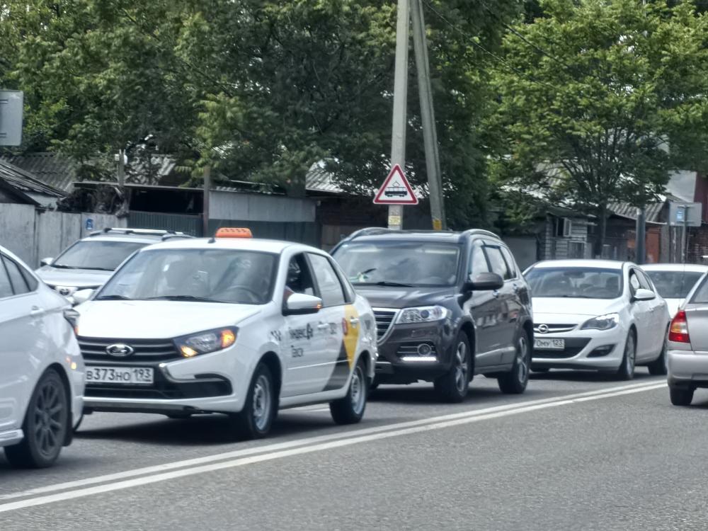 Фото автомобиля такси LADA - В373НО193