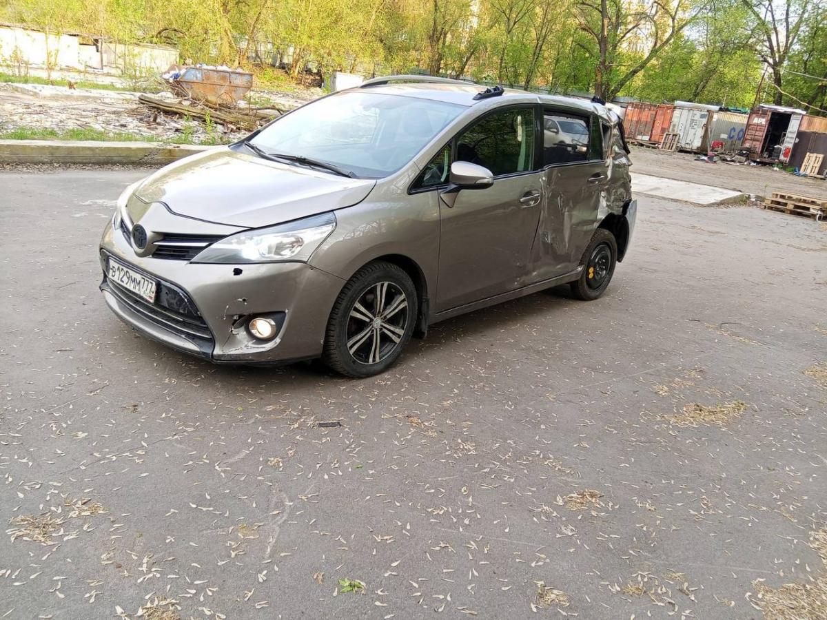 Toyota - В129ММ777