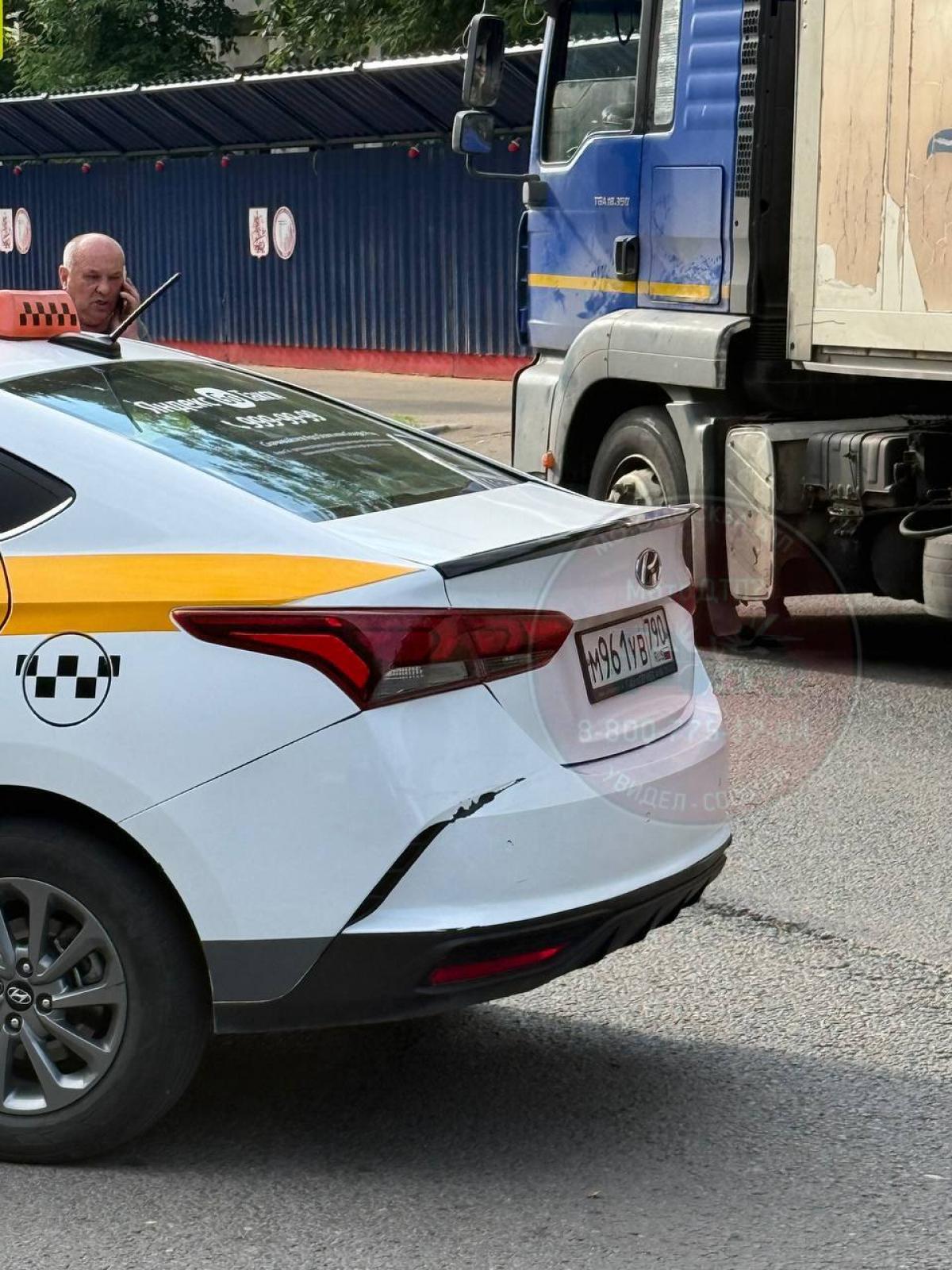 Hyundai - М961УВ790