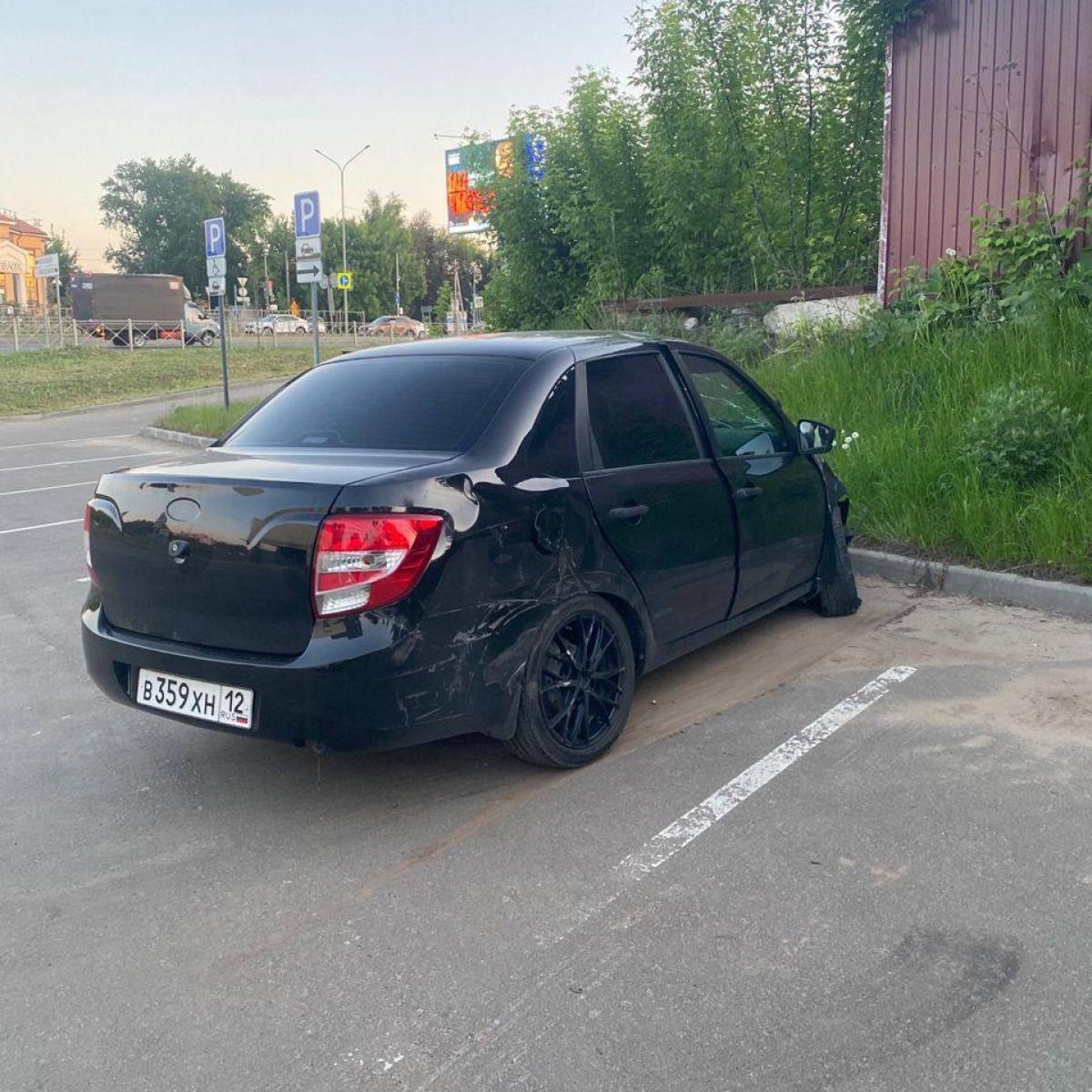 LADA - В359ХН12