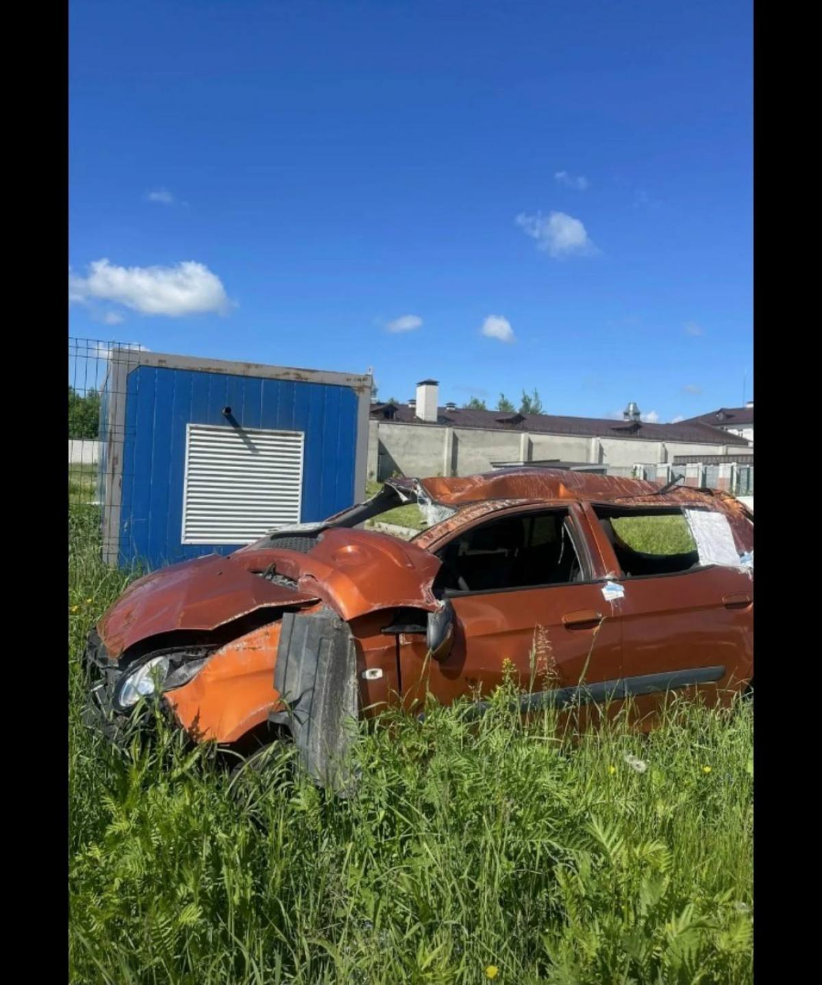 KIA - М518ОУ152