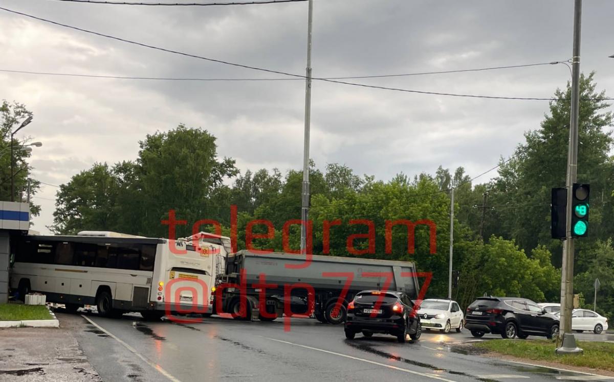 Проверка по номеру С168НМ77 — MAN