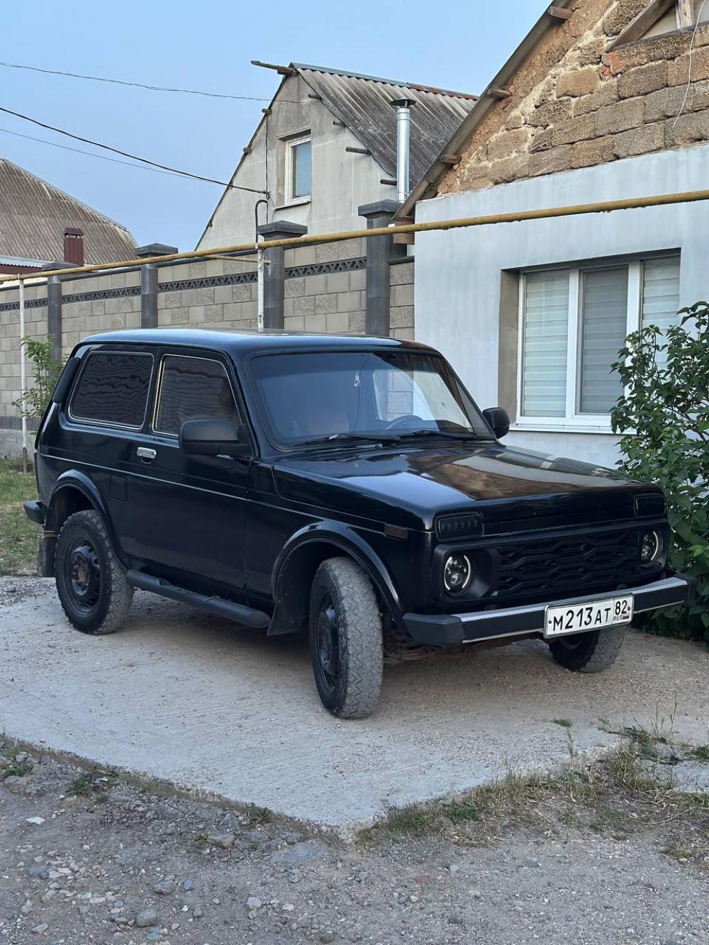 LADA - М213АТ82