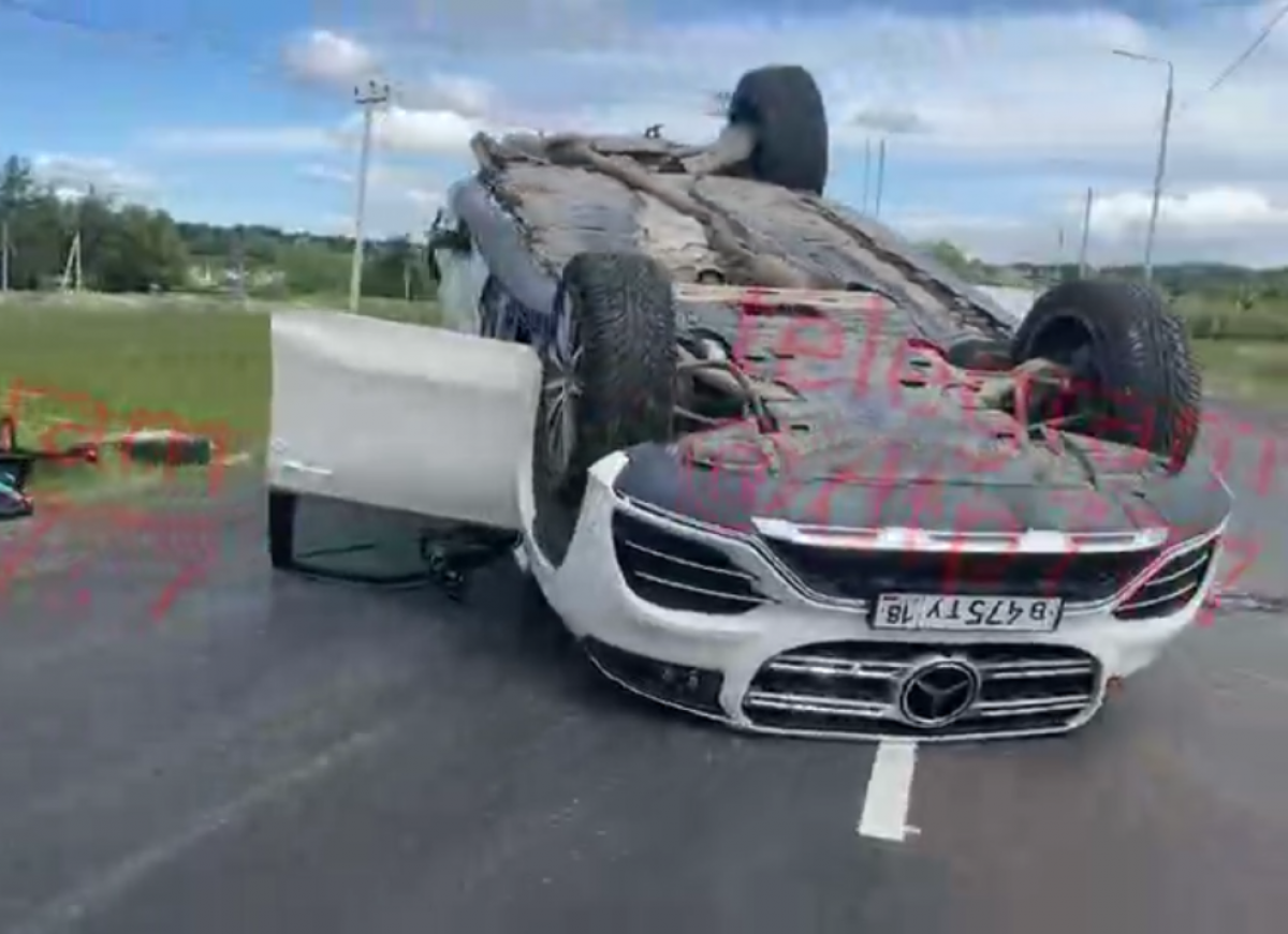 Mercedes-Benz - В475ТУ18