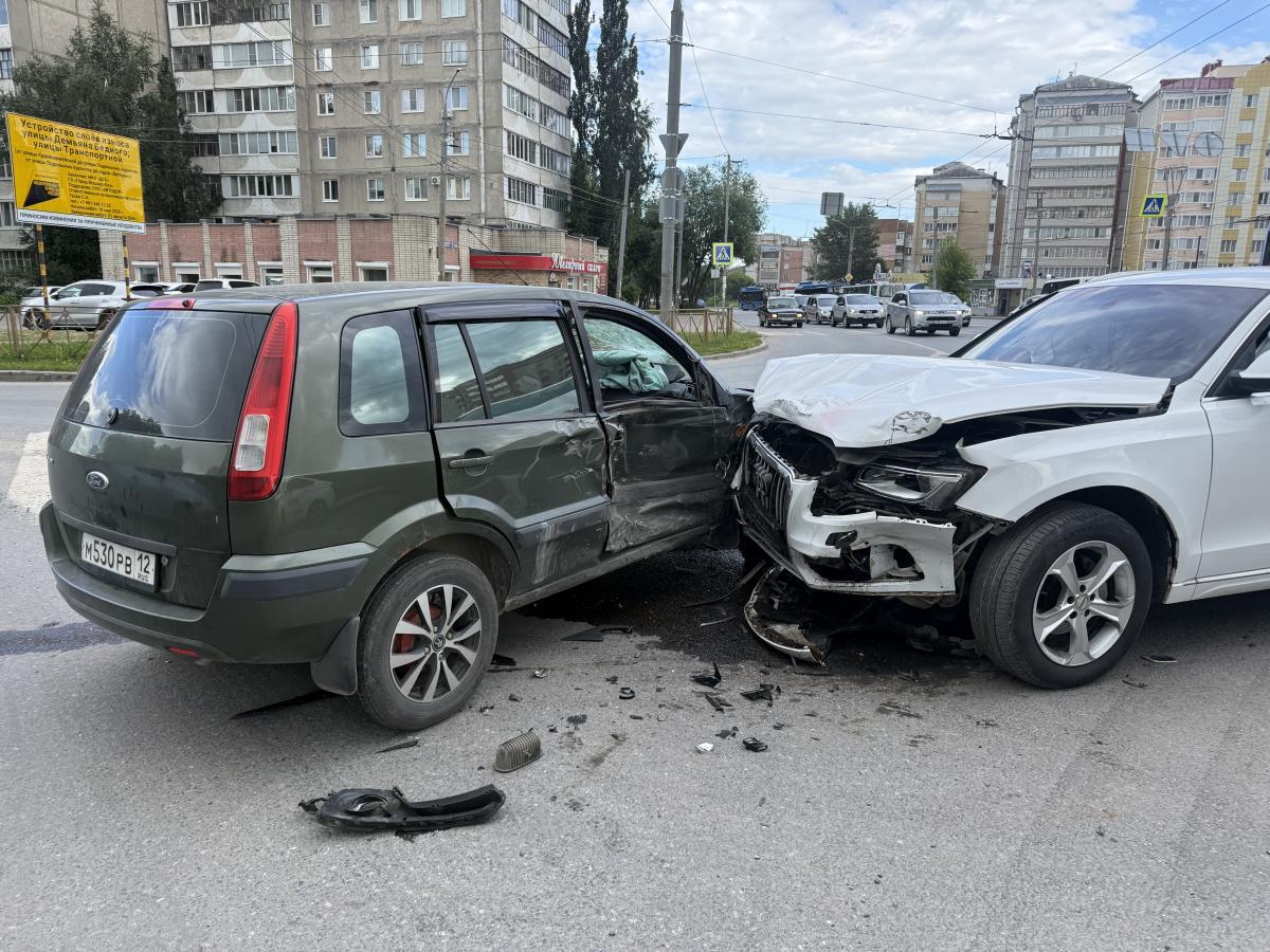 Ford - М530РВ12