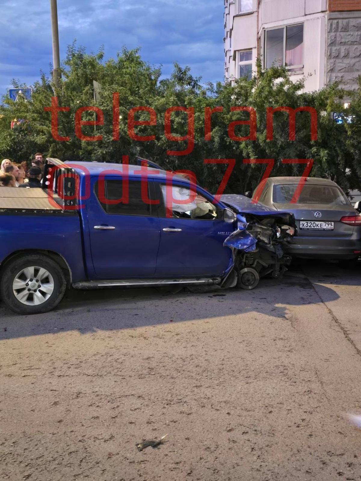 Volkswagen - Х320КЕ799