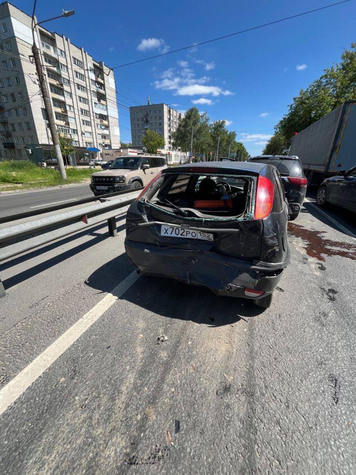 Ford - Х702РО152