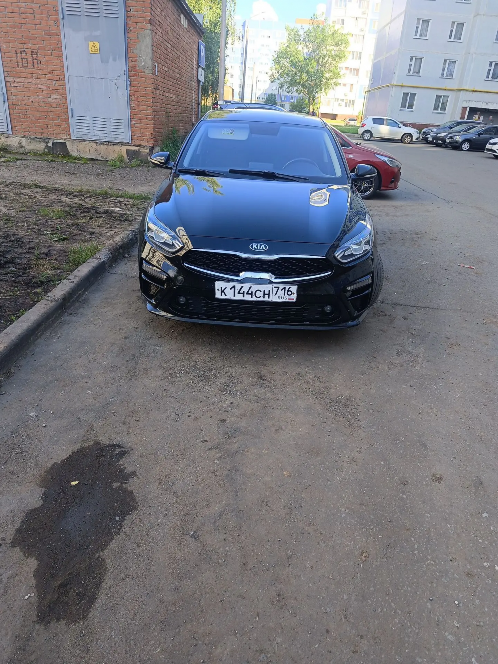 KIA - К144СН716