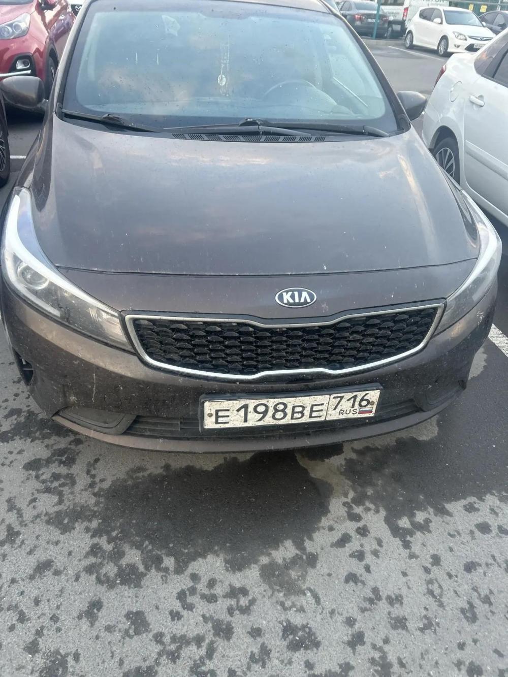 KIA - Е198ВЕ716