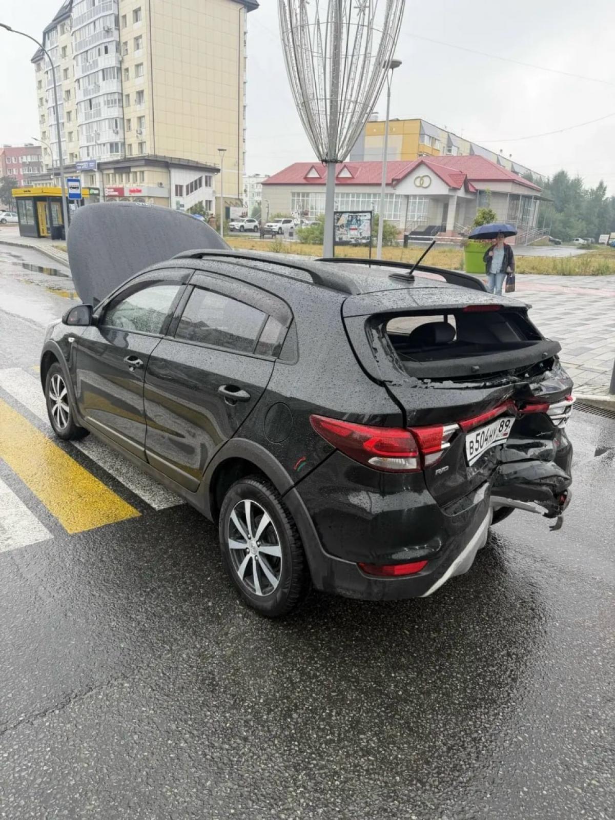 KIA - В504НУ89