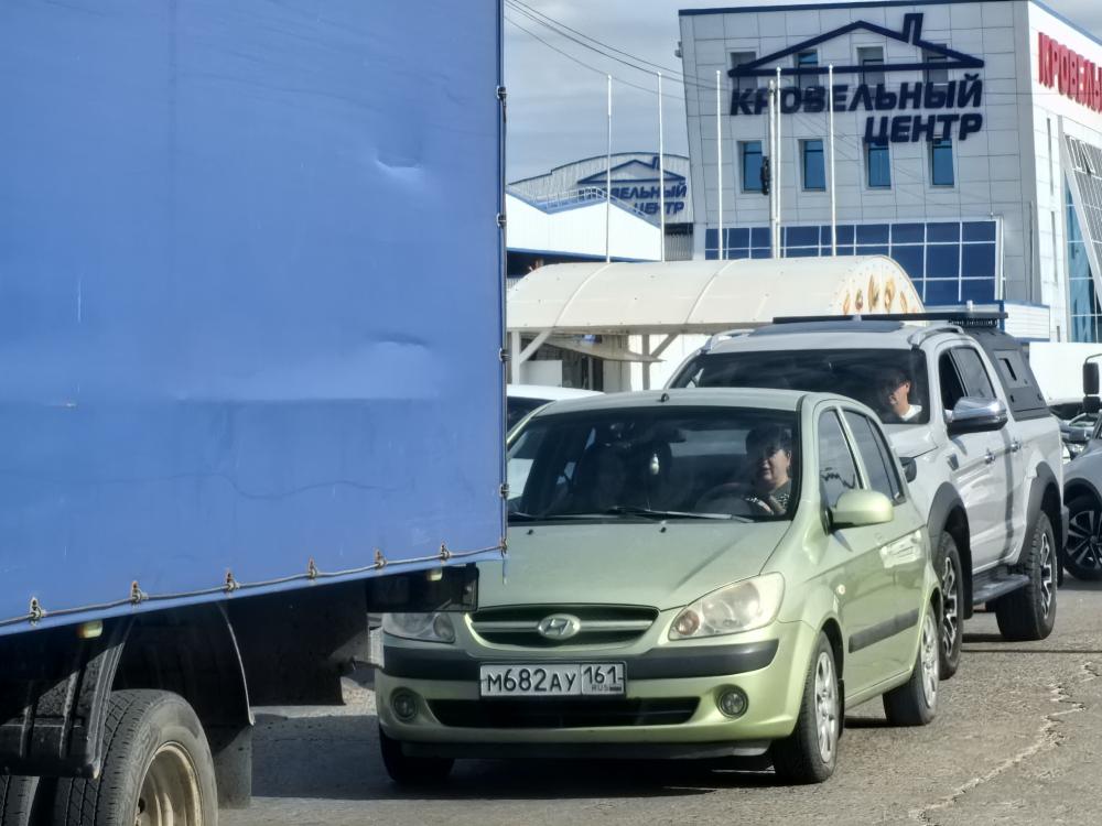Hyundai - М682АУ161