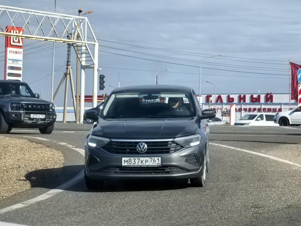 Volkswagen - М837КР761