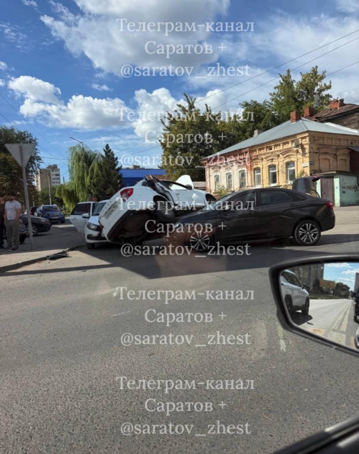 LADA - А925ХХ164