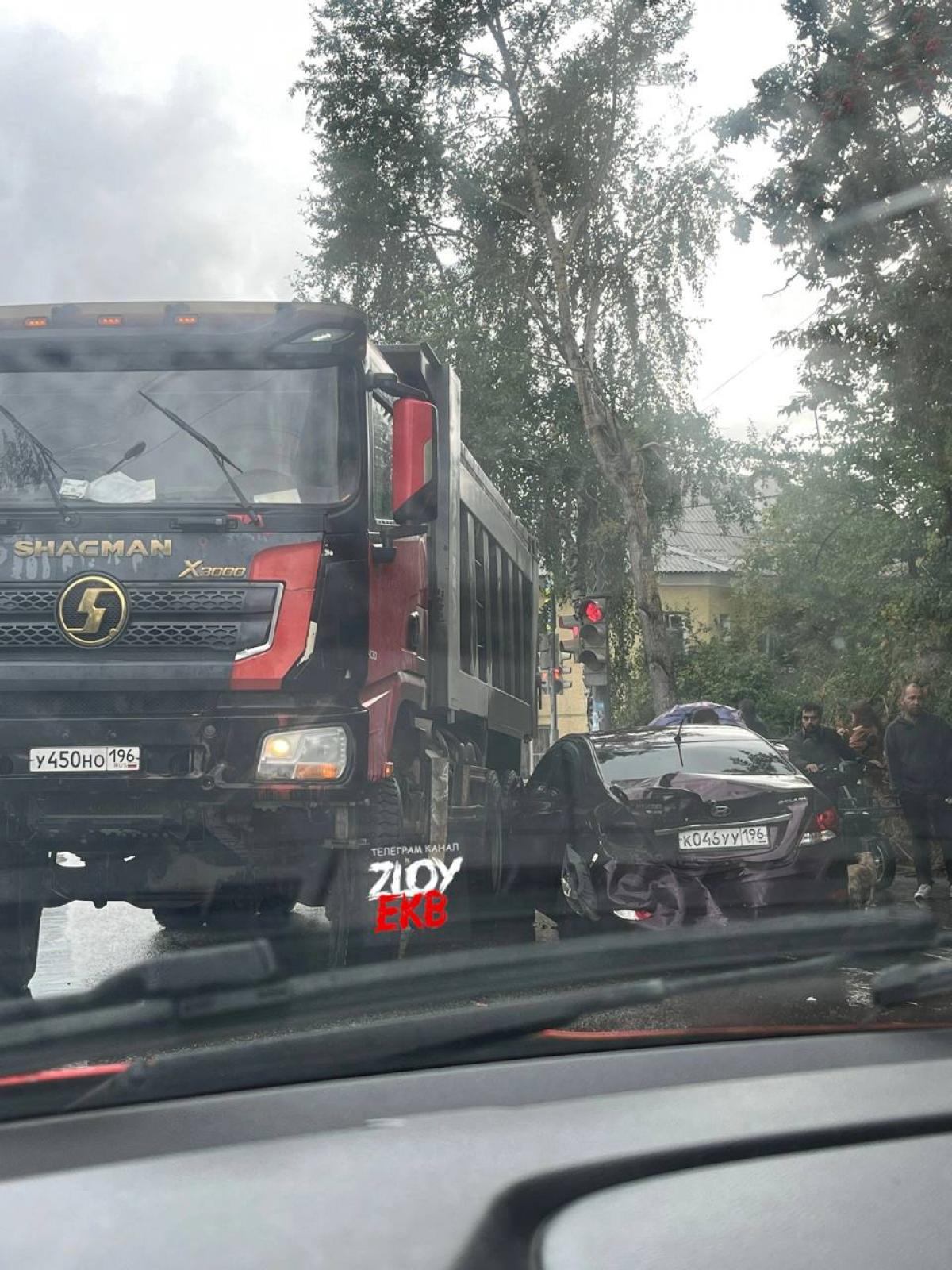 Hyundai - К046УУ196