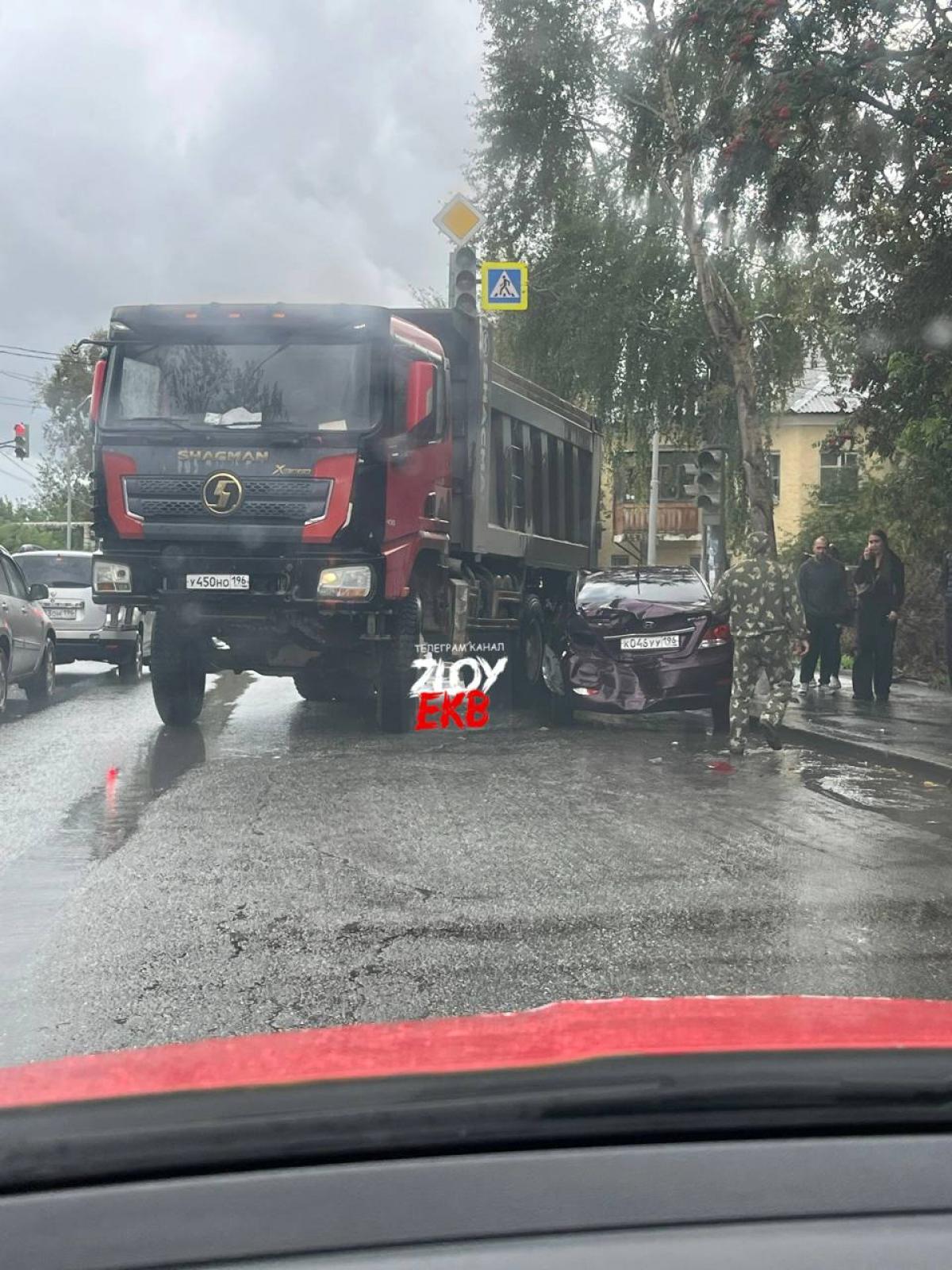 Hyundai - К046УУ196