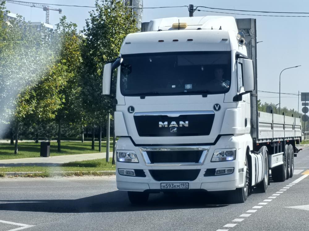 MAN - Н593КМ193