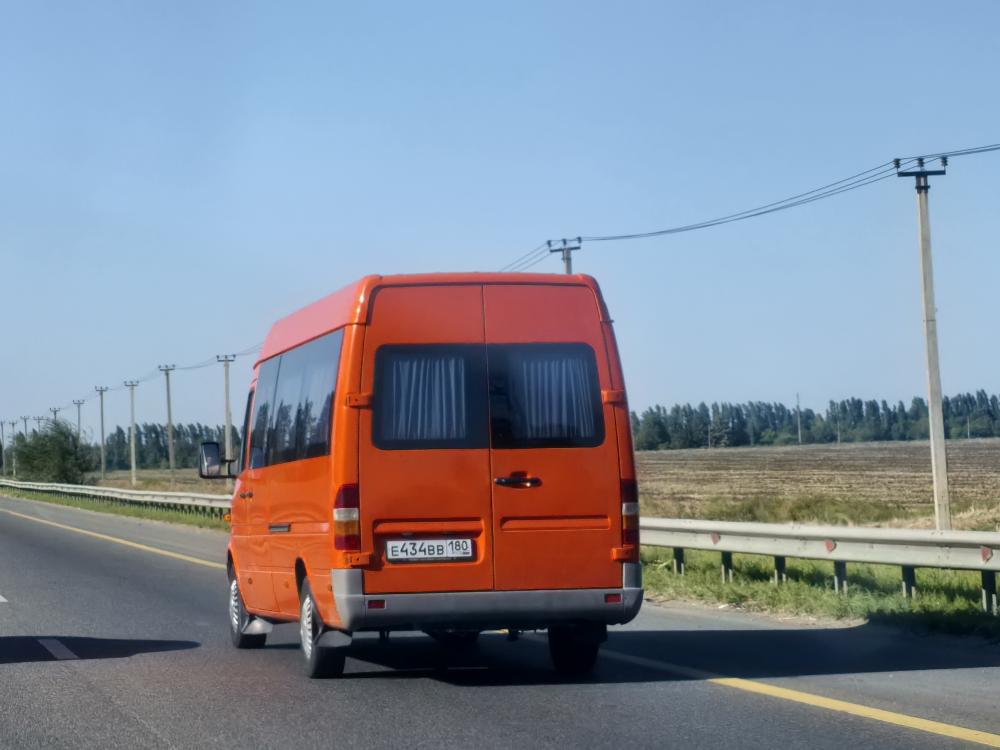 Mercedes-Benz - Е434ВВ180