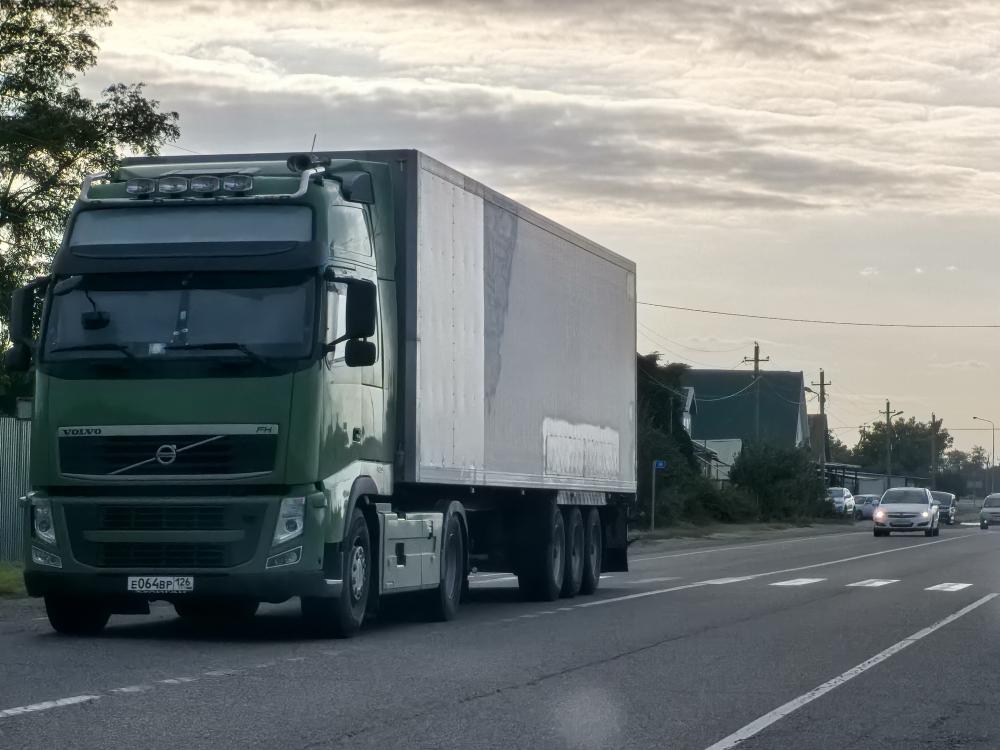 Volvo - Е064ВР126