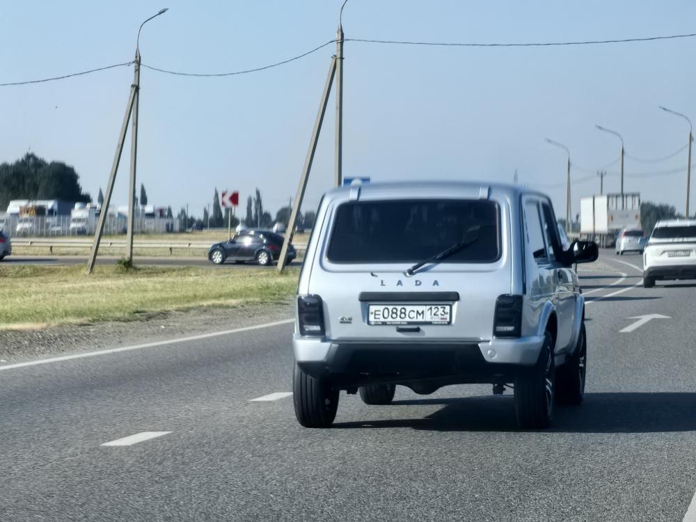 LADA - Е088СМ123